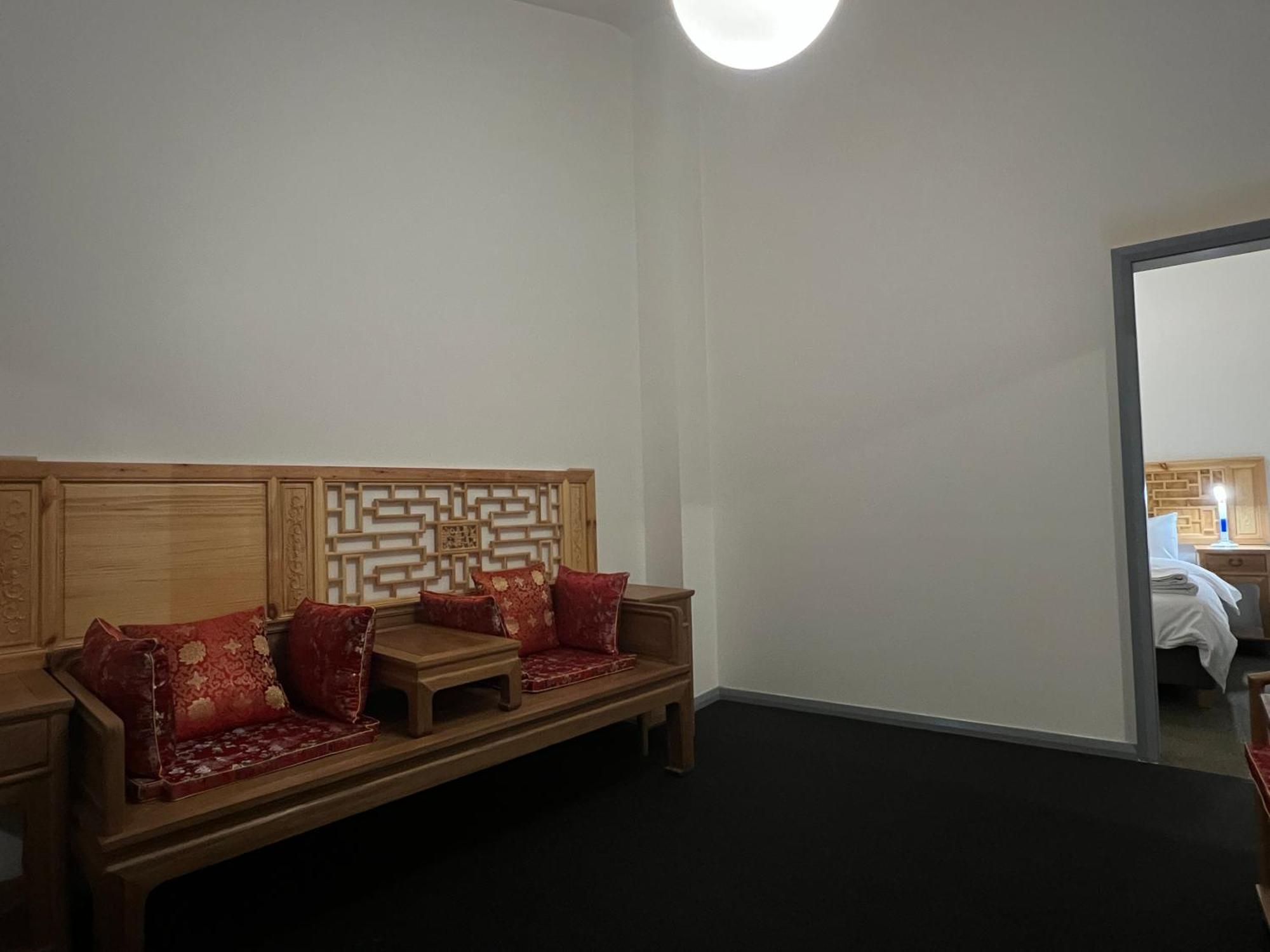 Sinofield Edu-Retreat Hotel Леура Екстериор снимка
