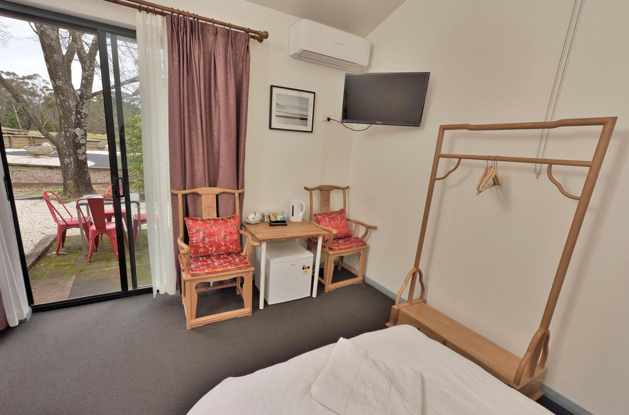 Sinofield Edu-Retreat Hotel Леура Екстериор снимка